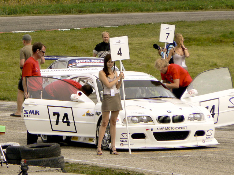 http://www.appelsiini.net/projects/lazyload/img/bmw_m3_gt.jpg